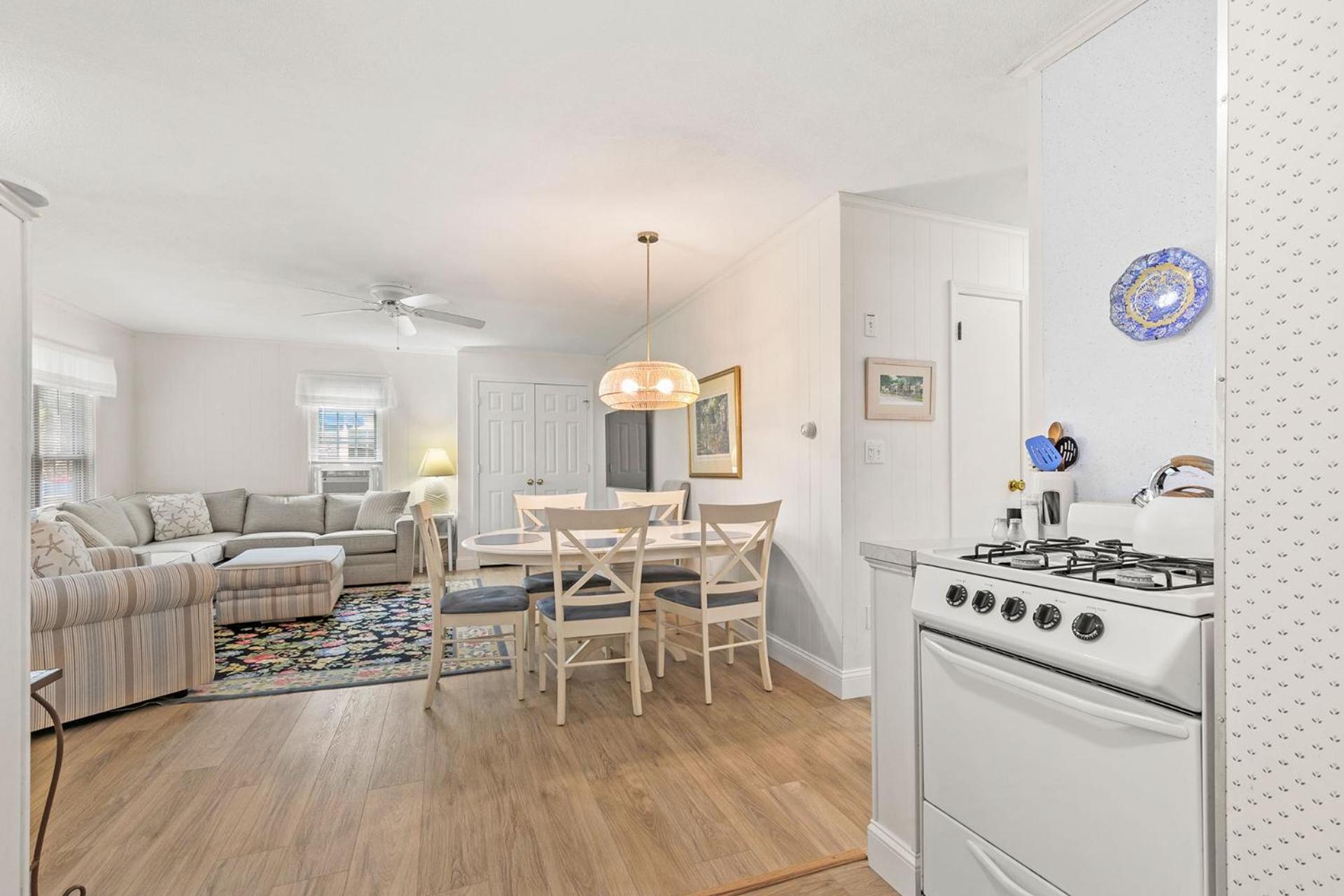 Cottages At Captain Gosnold Village Hyannis Exterior photo